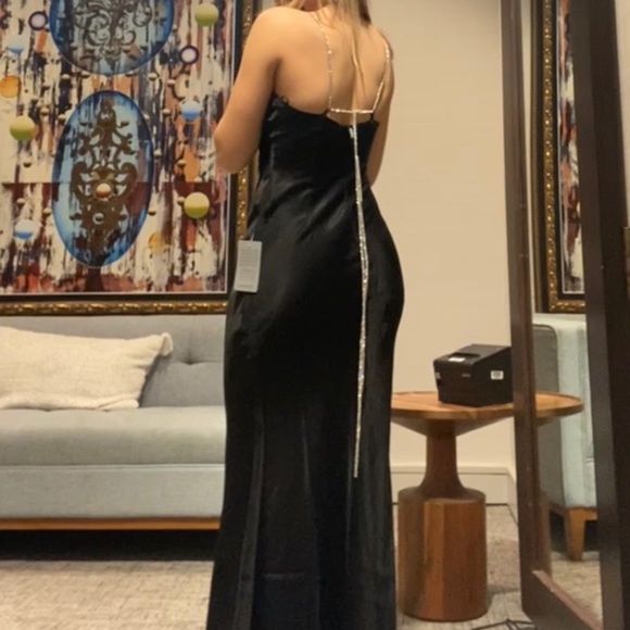 Bardot Lili Midi Dress Black - Picture 4 of 5